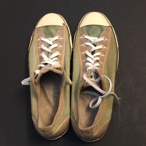 VINTAGE CONVERSE ALL STAR LOW CUTS GREEN
